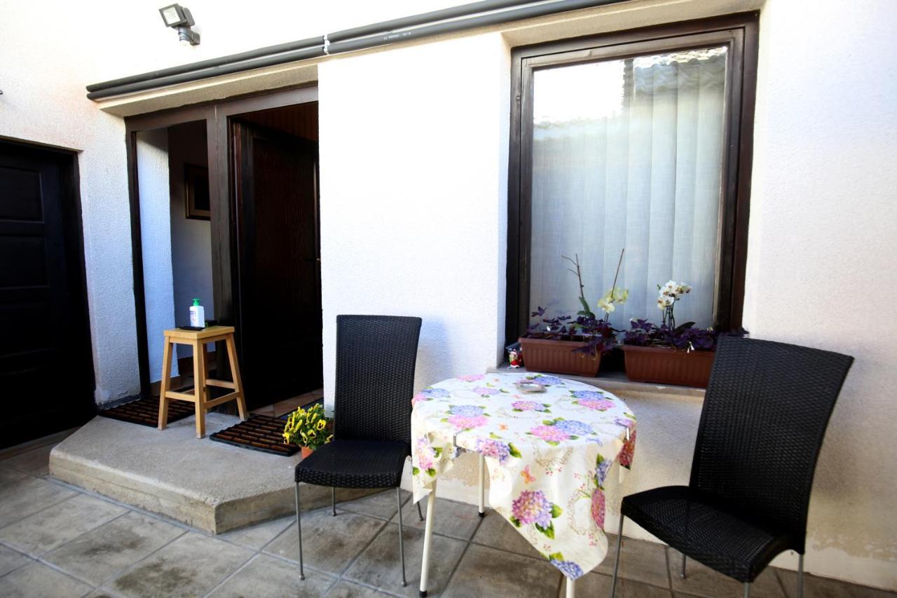Apartment Jezerka Cerknica Buitenkant foto