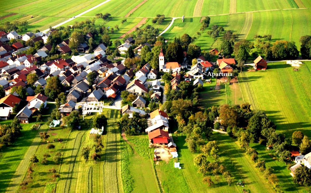 Apartment Jezerka Cerknica Buitenkant foto