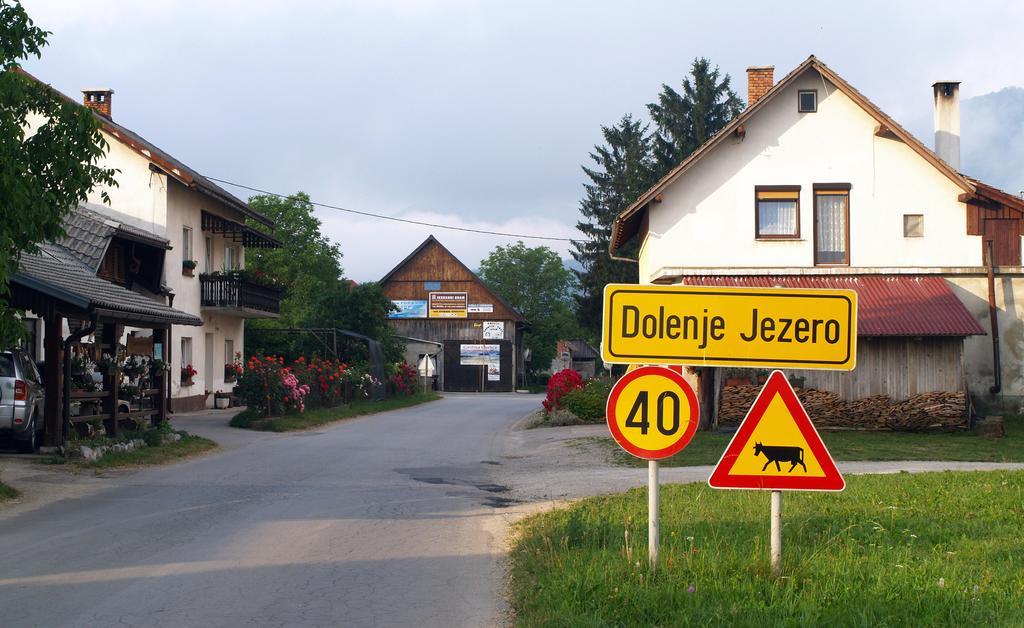 Apartment Jezerka Cerknica Buitenkant foto